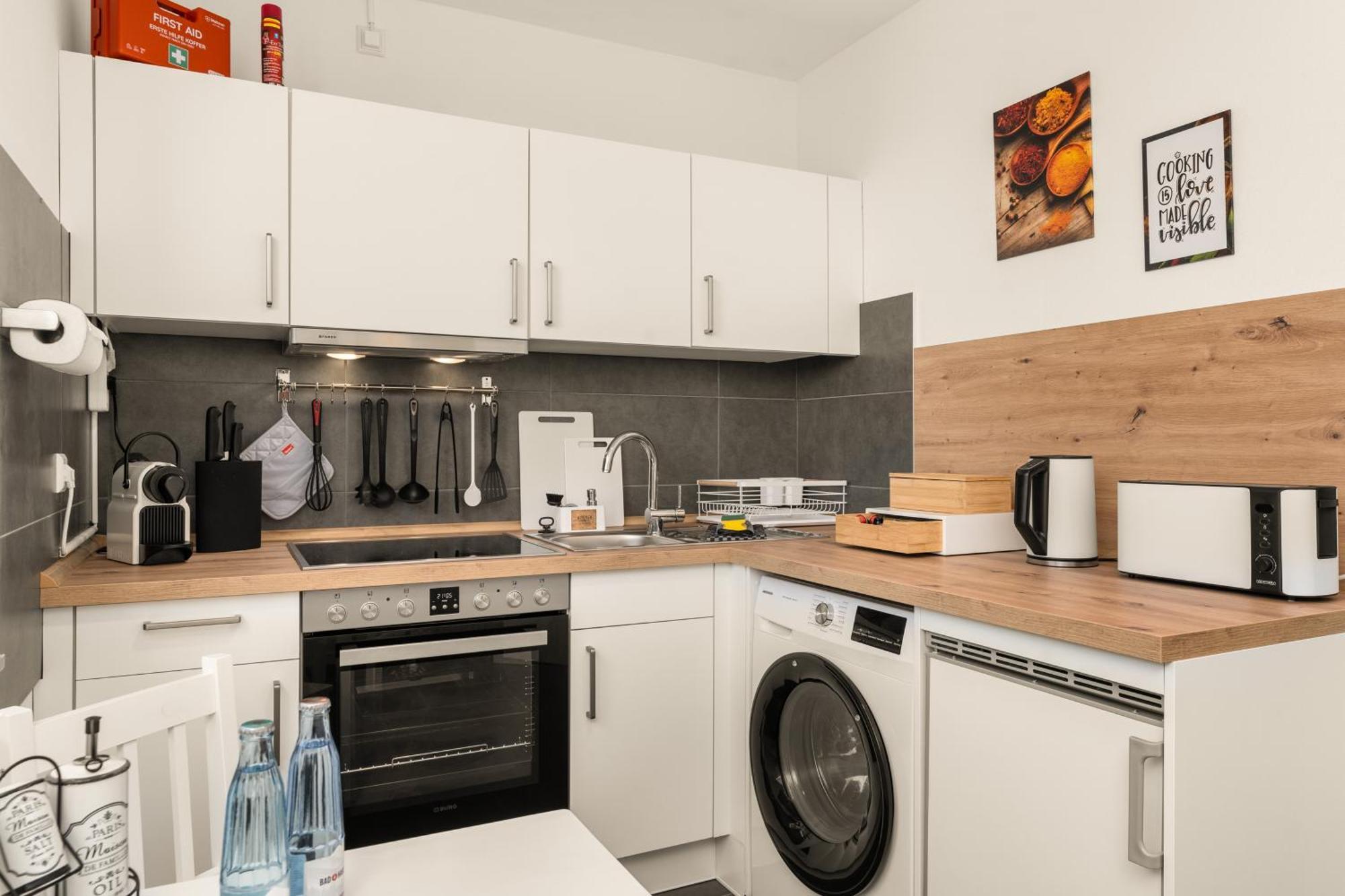 Free Living - City Design Apartments, Zentrum, Outlet, Balkon, Kueche 沃尔夫 外观 照片